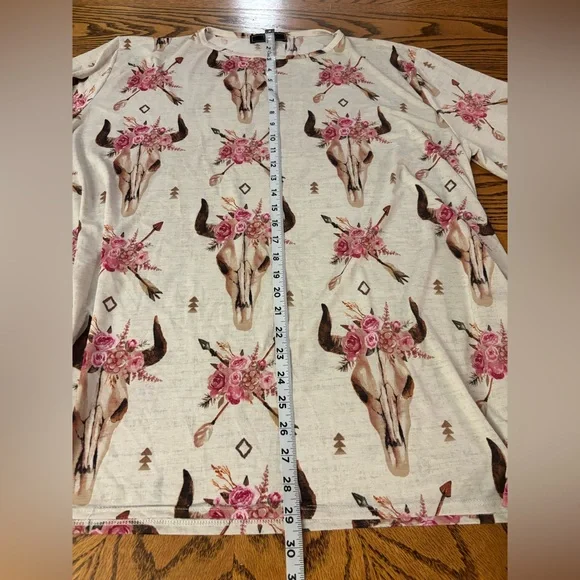 L&B Floral Skull Print Top - Pink and Cream - Picture 5 of 10